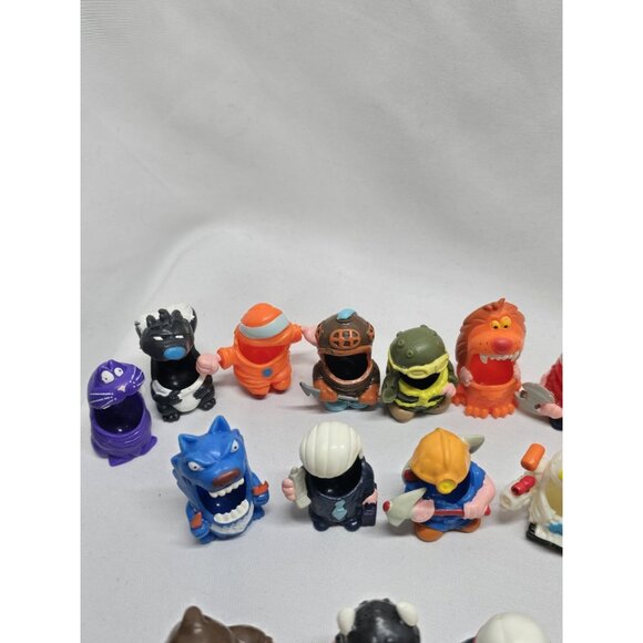 Moose Mighty Beanz 55 PC Lot Bodz, 29 Beanz Collectible Rare Vintage Some Flaws - Picture 8 of 16